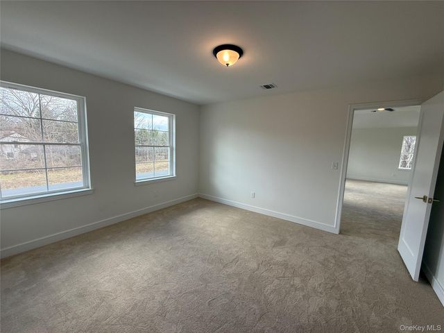 7 Morrow Court, Walden, NY 12586
