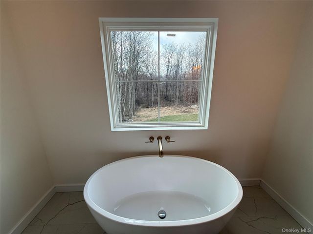 7 Morrow Court, Walden, NY 12586