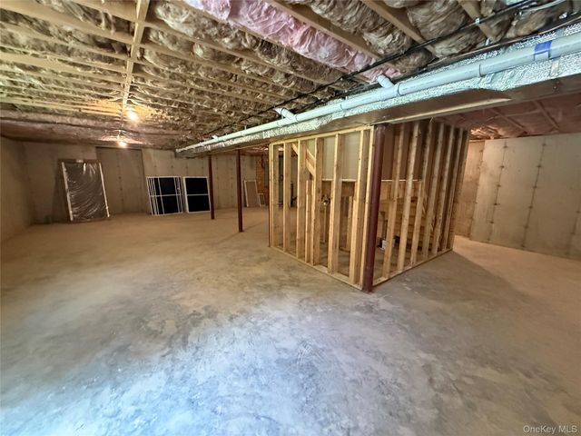 7 Morrow Court, Walden, NY 12586