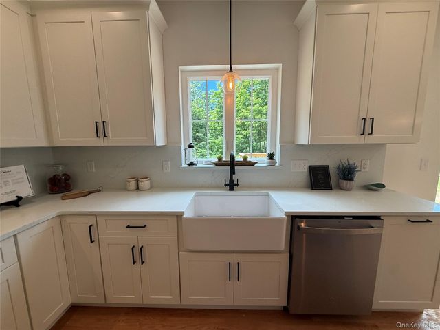 7 Morrow Court, Walden, NY 12586