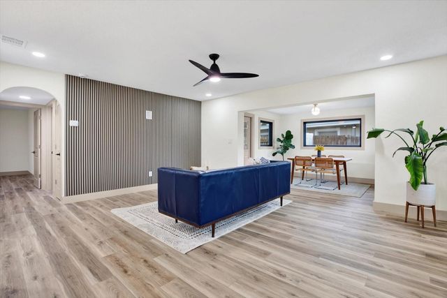203 DRIFTWOOD DRIVE W, Palm Harbor, FL 34683