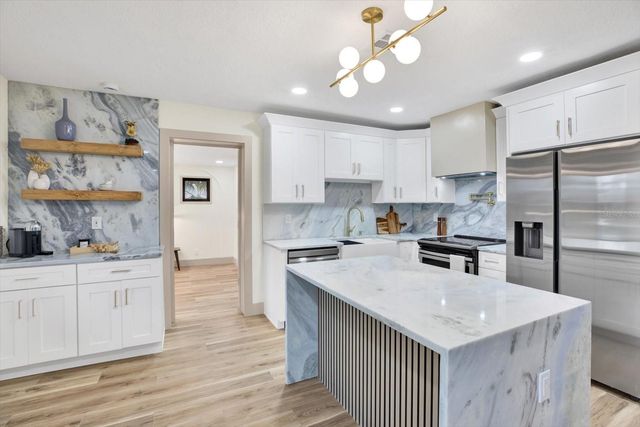 203 DRIFTWOOD DRIVE W, Palm Harbor, FL 34683
