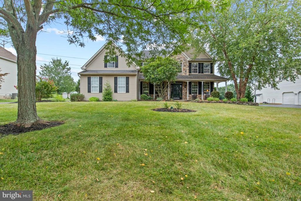 2272 LOCUST DR, Lansdale, PA 19446