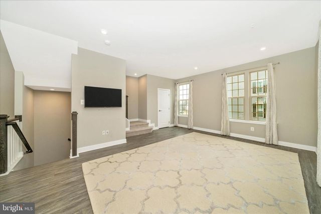 9537 TALL OAKS RD, Montgomery Village, MD 20886