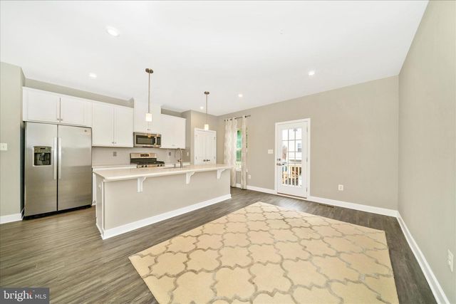 9537 TALL OAKS RD, Montgomery Village, MD 20886