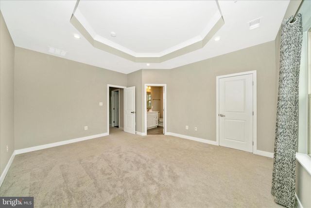 9537 TALL OAKS RD, Montgomery Village, MD 20886