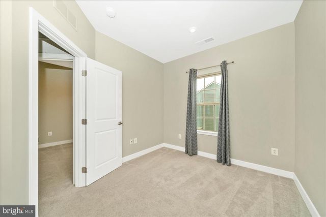 9537 TALL OAKS RD, Montgomery Village, MD 20886