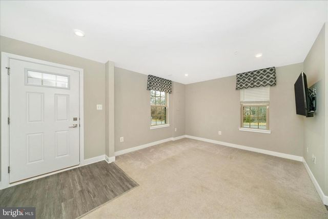 9537 TALL OAKS RD, Montgomery Village, MD 20886