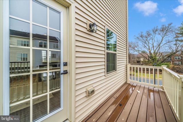 9537 TALL OAKS RD, Montgomery Village, MD 20886