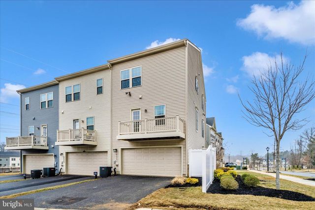 9537 TALL OAKS RD, Montgomery Village, MD 20886