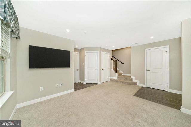 9537 TALL OAKS RD, Montgomery Village, MD 20886