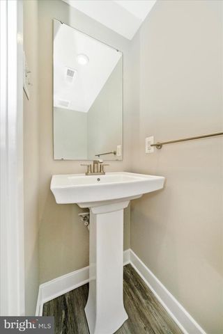 9537 TALL OAKS RD, Montgomery Village, MD 20886