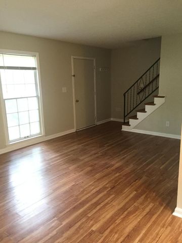 414 W Hill St, Louisville, KY 40208