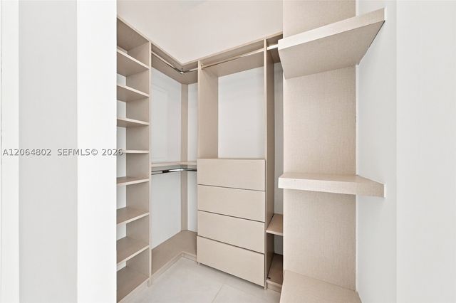 3470 E Coast Ave H0901, Miami, FL 33137