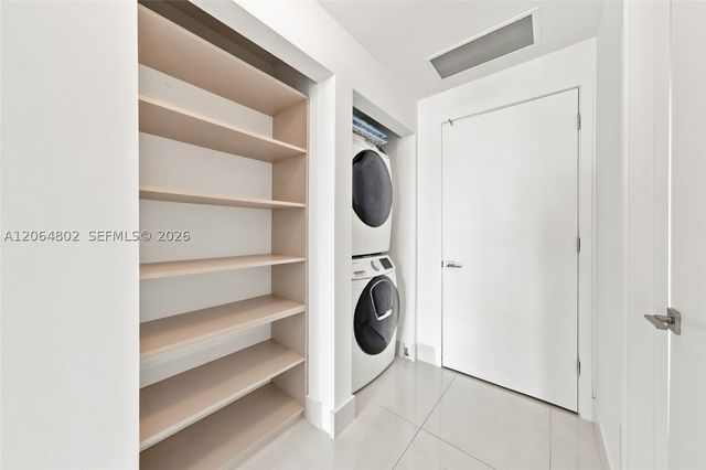 3470 E Coast Ave H0901, Miami, FL 33137