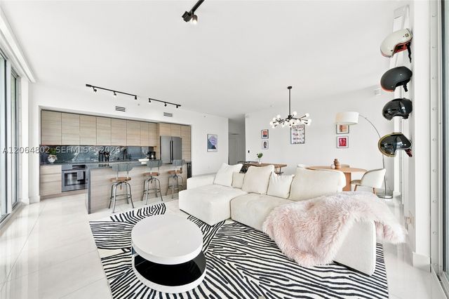 3470 E Coast Ave H0901, Miami, FL 33137