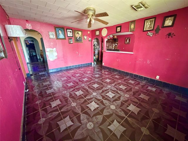 315 Gober Street, Houston, TX 77017