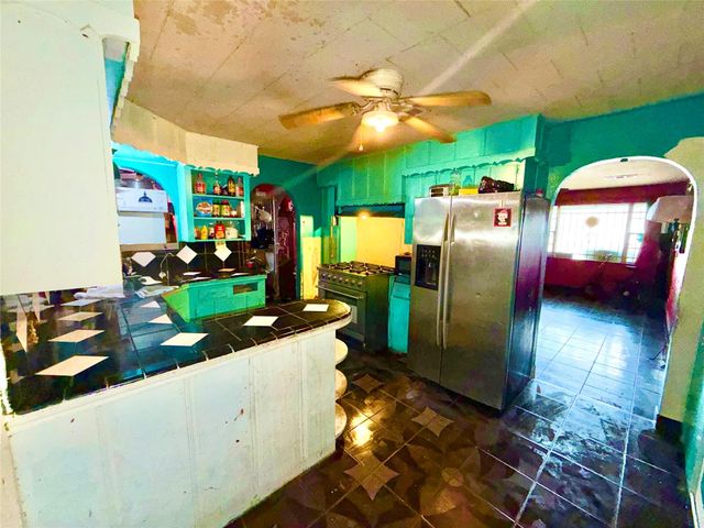 315 Gober Street, Houston, TX 77017