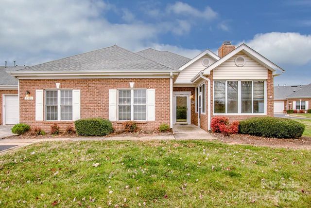 8320 Highland Glen Drive, Charlotte, NC 28269