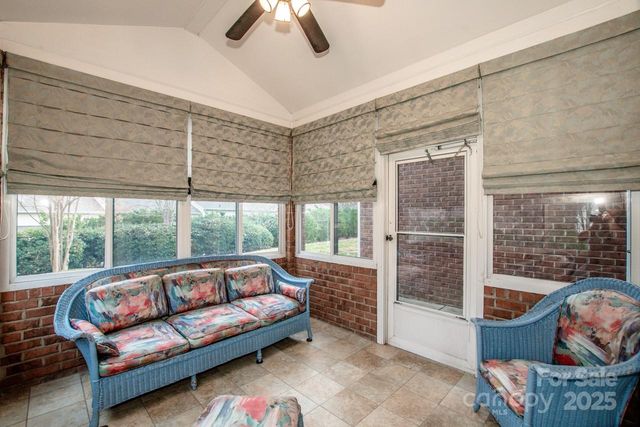 8320 Highland Glen Drive, Charlotte, NC 28269