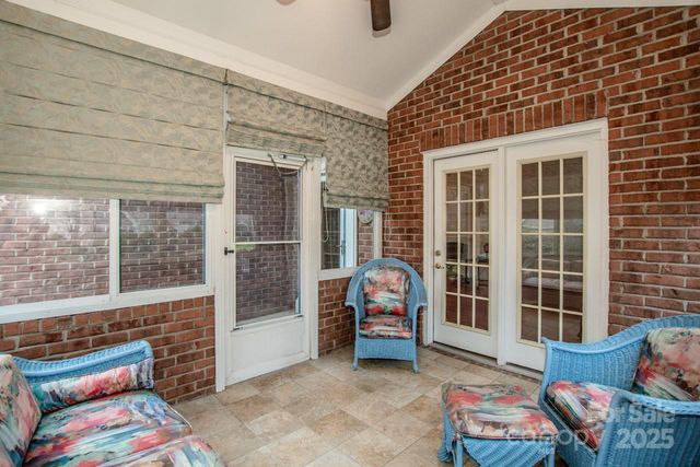 8320 Highland Glen Drive, Charlotte, NC 28269