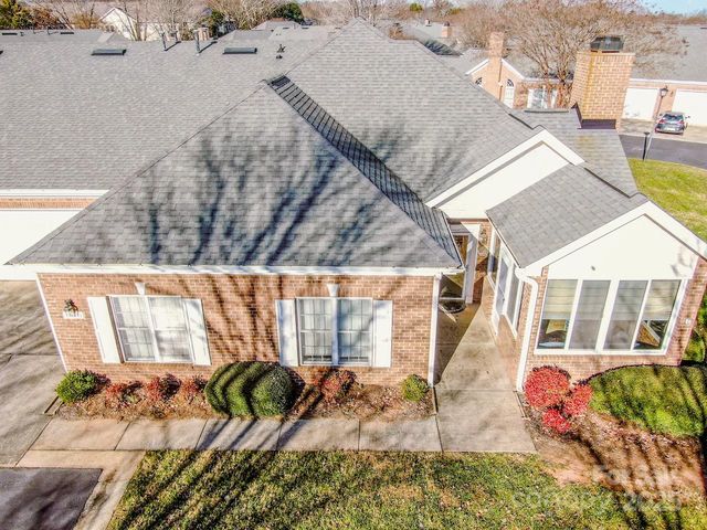 8320 Highland Glen Drive, Charlotte, NC 28269