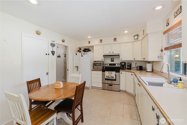 8908 Watson Place NE, Bremerton, WA 98311