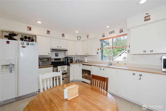 8908 Watson Place NE, Bremerton, WA 98311