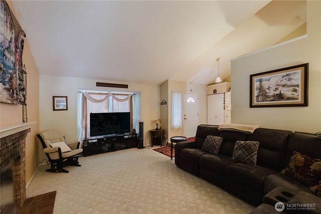 8908 Watson Place NE, Bremerton, WA 98311