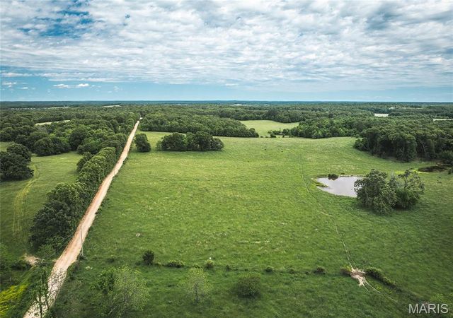 9815 County Road 2780, Unincorporated, MO 65548