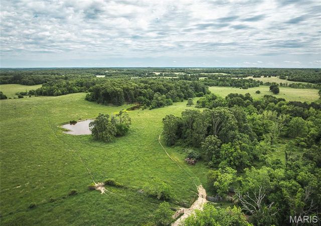 9815 County Road 2780, Unincorporated, MO 65548