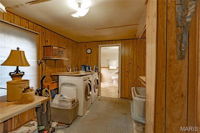 9815 County Road 2780, Unincorporated, MO 65548