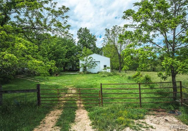 9815 County Road 2780, Unincorporated, MO 65548