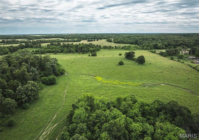 9815 County Road 2780, Unincorporated, MO 65548