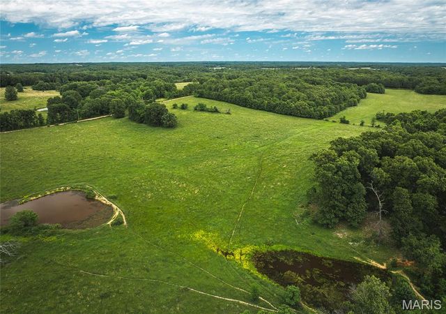 9815 County Road 2780, Unincorporated, MO 65548