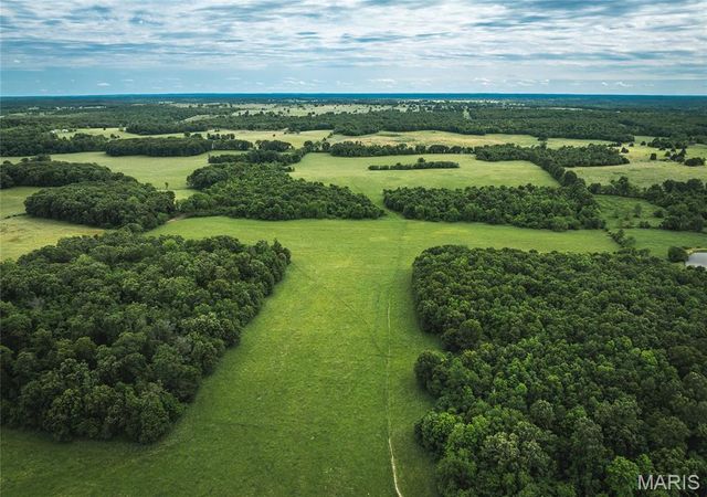 9815 County Road 2780, Unincorporated, MO 65548