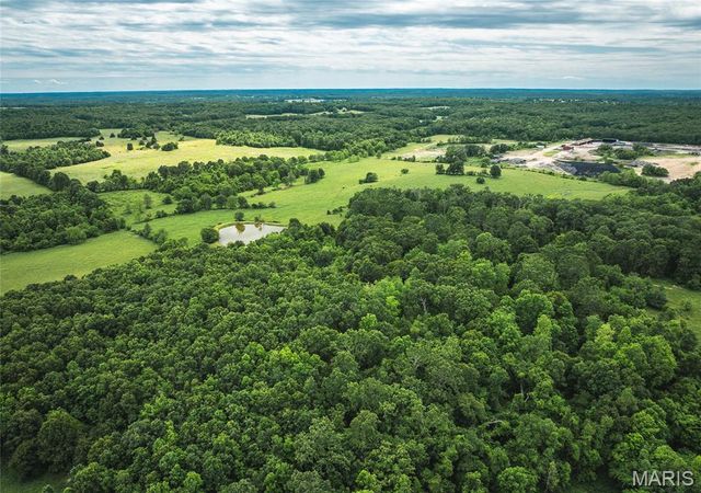 9815 County Road 2780, Unincorporated, MO 65548