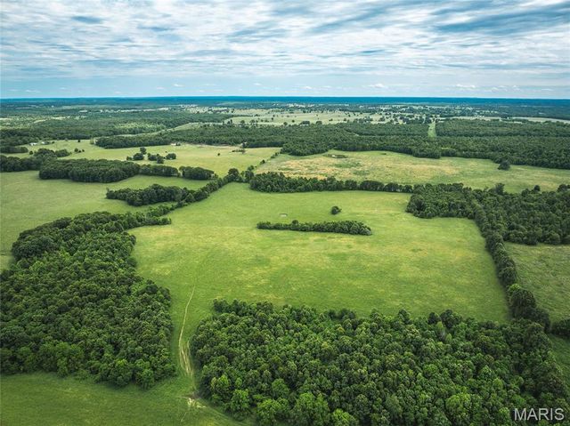 9815 County Road 2780, Unincorporated, MO 65548