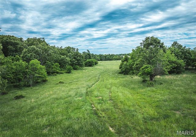 9815 County Road 2780, Unincorporated, MO 65548