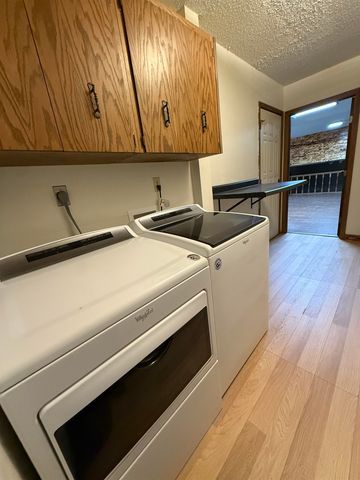 1201 NW 25th Place, Minot, ND 58703