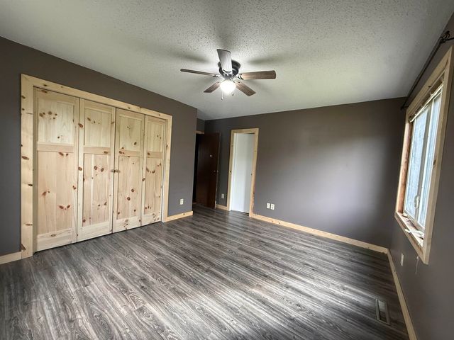1201 NW 25th Place, Minot, ND 58703