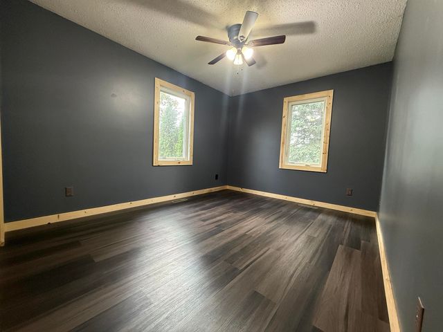1201 NW 25th Place, Minot, ND 58703