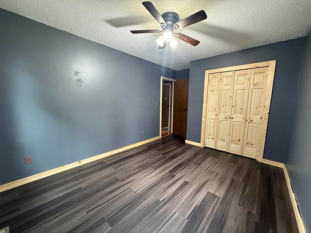 1201 NW 25th Place, Minot, ND 58703