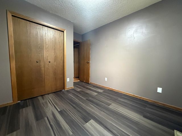 1201 NW 25th Place, Minot, ND 58703