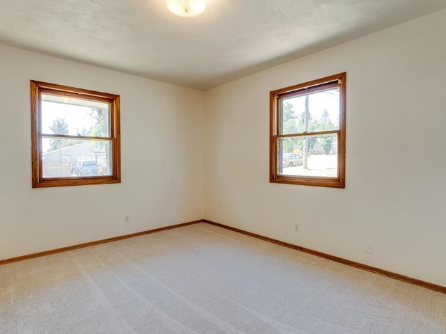 104 3rd St, Cheney, WA 99004