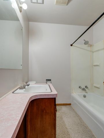 104 3rd St, Cheney, WA 99004