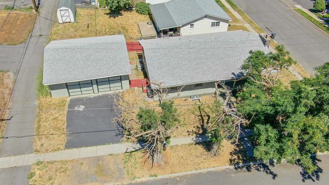 104 3rd St, Cheney, WA 99004