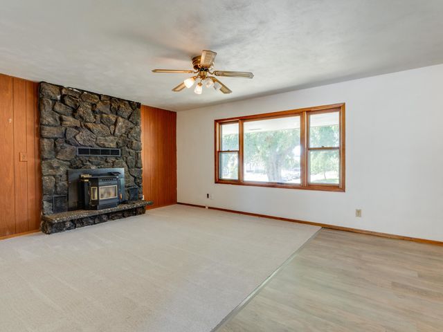 104 3rd St, Cheney, WA 99004