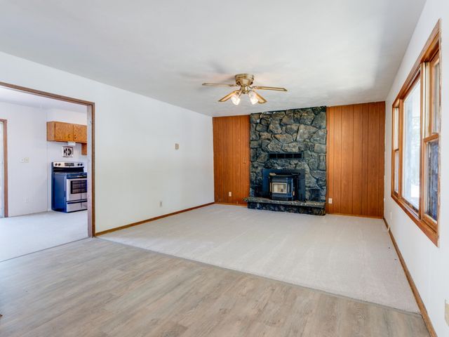 104 3rd St, Cheney, WA 99004