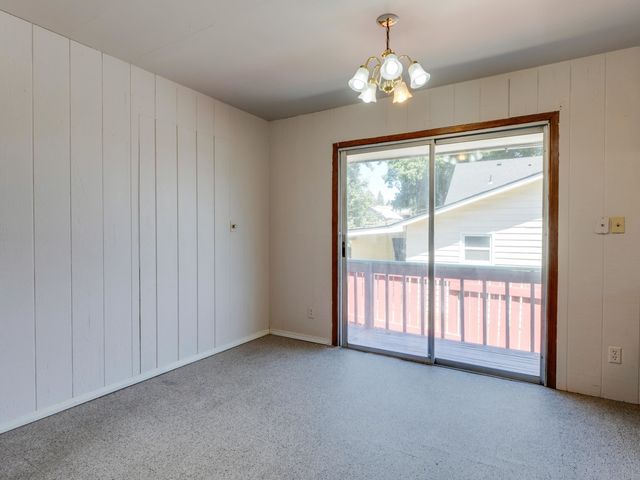 104 3rd St, Cheney, WA 99004